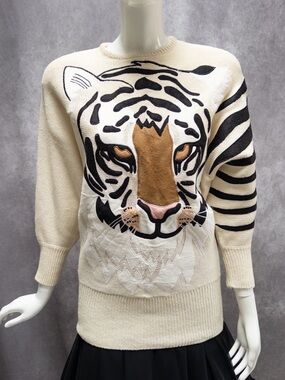 Spirit 80s 90s Vintage White Tiger Appliqué Graphic Knit Sweater Size S